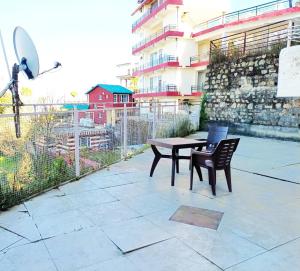 Bonfire, Barbecue, Snow, Private 2BHK Barog near Solan
