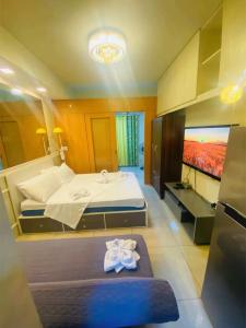 232 1br big balcony 2 queen size 1-sofa bed 1single extra mattress