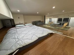 강남 삼성 코엑스 스테이 풀옵션 Luxury Loft Near COEX in Gangnam Fully Furnished perfect for families and workations