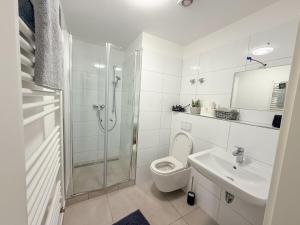 Modernes Haus direkt am Rhein