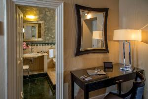 The Inn at the Spanish Steps Luxury Collection - Suite Condotti