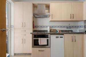 Coastal Bliss by Costarentals - Ref 04