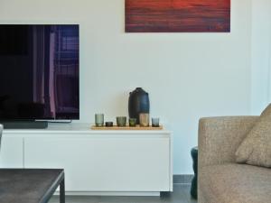 Appartement vue mer latérale 2 chambres moderne à Ostende By La Conciergerie