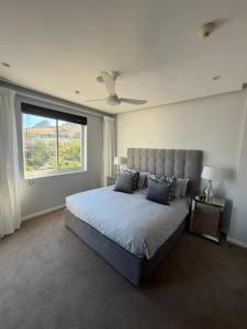 Luxury Marina Escape With Panoramic views