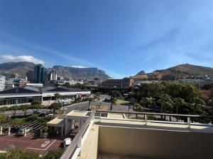 Luxury Marina Escape With Panoramic views