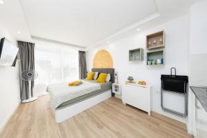 Apart hotel Ponderosa with a pool & view, studio 226