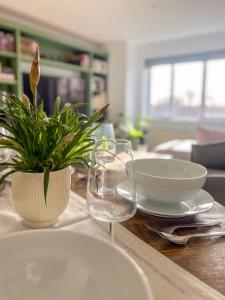 1 BR Flat with Free Parking 10 min to Colliers Wood