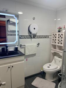 Habitacion Deluxe, Wi-Fi, desayuno gratis y a minutos del crucero!