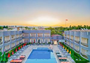 Sayanora Hotel -Inclusive