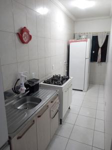 Apto Praia Ingleses e Santinho, super bem localizado