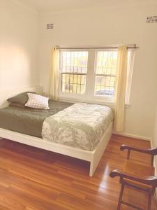 Spacious Luxe Rooms - Prime location in Earlwood & close to shops