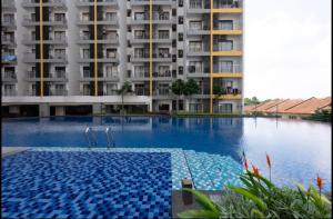 7-10 mins subang airport luxury studio v balcony