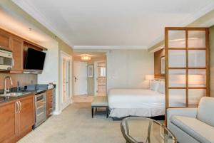 MGM Signature 1BR Condo with Strip & Pool Views