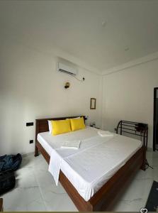 YathiS Surf rest