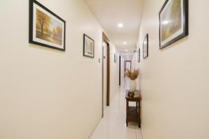 FabHotel Golden Star