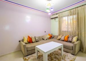 Family Apartment in Marrakech 3 Bedrooms & Balcony with View