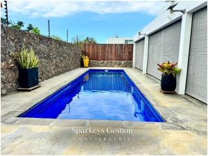 SG19 Villa Serenity Lux