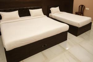 Hotel VK Inn, Near Prayagraj Junction