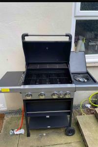 Off Street Parking - Cosy 1 bedroom flat, Clifton