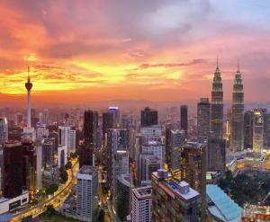 Vista Sentul Residences, 3-Bedroom Fully Air-Con Suite, Sentul