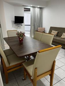Apartamento quadra mar Meia Praia