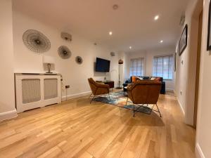 Stylish 90 sqm 2-Bedroom Apartment in Shoreditch Sleeps 5
