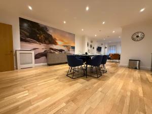 Stylish 90 sqm 2-Bedroom Apartment in Shoreditch Sleeps 5