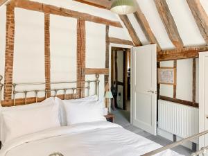 The Knights Apartment, Eastbridge Hospital