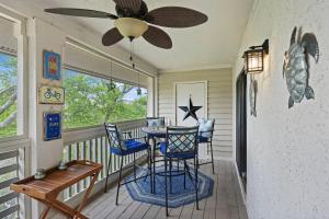 MWV2010: 2010 Marsh Walk Villa