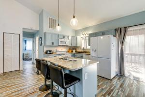 2 Mi to Boardwalk! Bright Bethany Beach Home