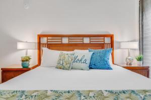 Kulakane 211 · KK 211 Updated OceanFront Whale Watching