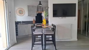 Le Clairfontaine - Stylish city-centre accommodation in Cannes - Sea view - Perfect for work and relaxation - 10 min walking distance of Palais des festivals and beaches