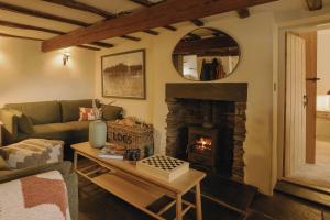 Stylish Country Cottage Nr Ambleside by LetMeStay