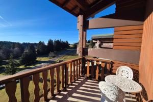 Appartement familial au Revard vue sur le jardin denfant et pistes