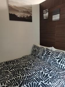 "Meets Calm Cozyy Getaway"