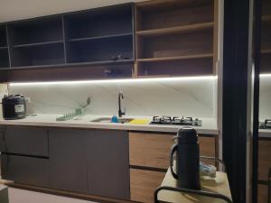 Hospedaje la Esmeralda parque Simon Bolivar, vive claro, hospital Universitario