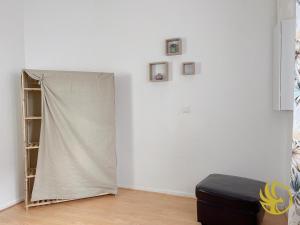 F2 Rénové pour Voyage dAffaires ou Duo Romantique