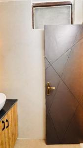 609 by shivsa hospitality