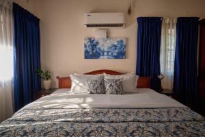 Anjaneyam 4BHK Heritage Villa I Central Kochi