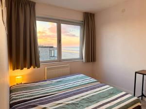 La Croisette 0502 - Vue Mer