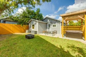 Updated Home with Hot Tub in Houstons Northside!