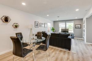 Updated Home with Hot Tub in Houstons Northside!