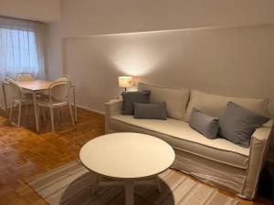 Cómodo, practico y muy bien ubicado