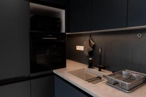 PA - Central Apartment with Parking