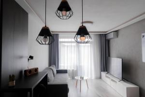 PA - Central Apartment with Parking