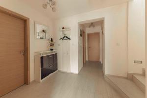 Apartment Mountain Sunrise