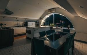 Apartment Mountain Sunrise