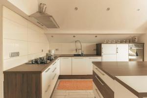 Apartment Mountain Sunrise