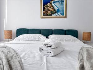 Sunshine Luxury Apartment Private Parking