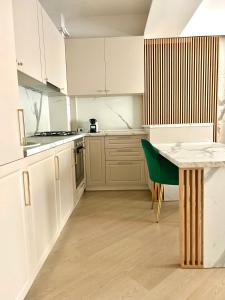 Apartment in Cortina North with Private Parking